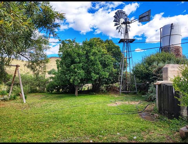 2 BEDROOM HOUSE FOR SALE IN NIEU BETHESDA
